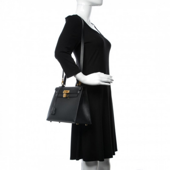 HERMÈS KELLY 25 BAG WITH GOLD HARDWARE IN BLACK