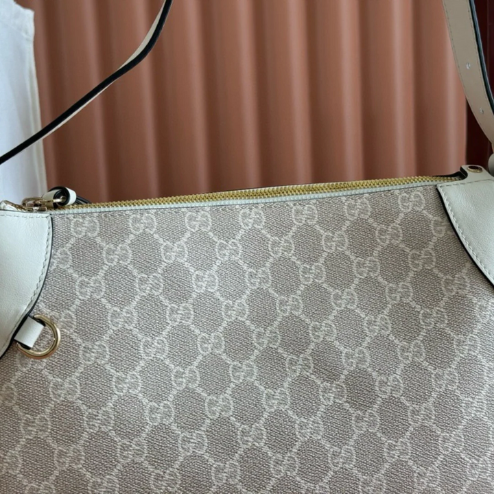 SMALL GG EMBLEM SHOULDER BAG